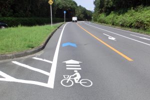 路面標示（自転車道）